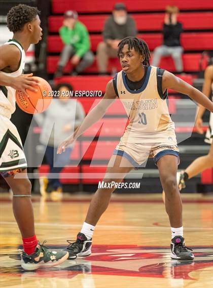 Thumbnail 2 in Baldwin vs Brentwood (NYSPHSAA Class AA Regional) photogallery.