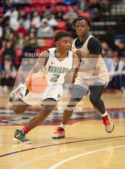 Thumbnail 3 in Baldwin vs Brentwood (NYSPHSAA Class AA Regional) photogallery.