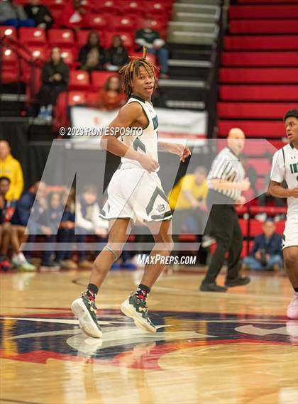 Thumbnail 1 in Baldwin vs Brentwood (NYSPHSAA Class AA Regional) photogallery.