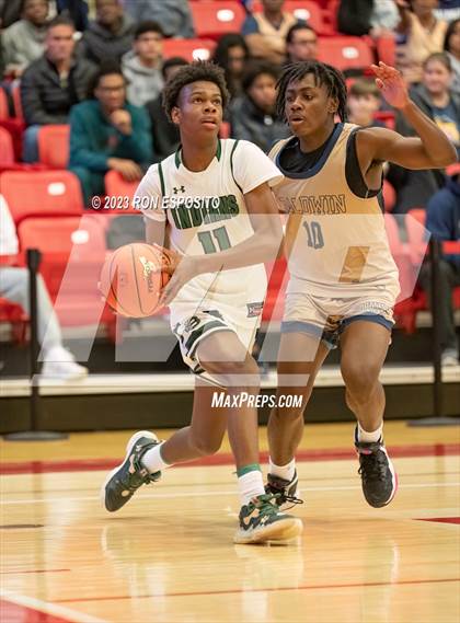 Thumbnail 1 in Baldwin vs Brentwood (NYSPHSAA Class AA Regional) photogallery.