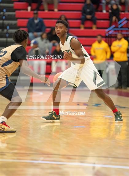 Thumbnail 2 in Baldwin vs Brentwood (NYSPHSAA Class AA Regional) photogallery.
