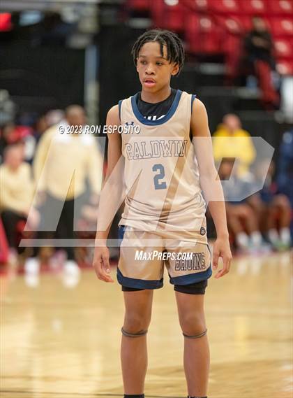 Thumbnail 2 in Baldwin vs Brentwood (NYSPHSAA Class AA Regional) photogallery.