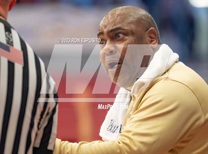 Thumbnail 2 in Baldwin vs Brentwood (NYSPHSAA Class AA Regional) photogallery.