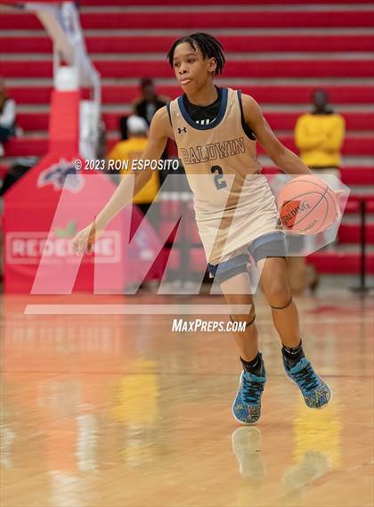 Thumbnail 3 in Baldwin vs Brentwood (NYSPHSAA Class AA Regional) photogallery.