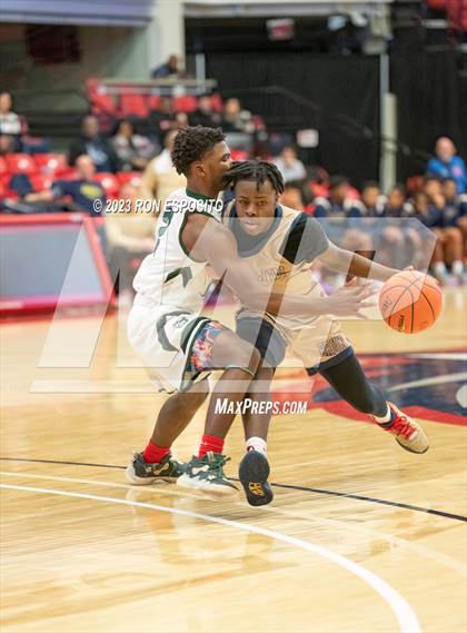 Thumbnail 3 in Baldwin vs Brentwood (NYSPHSAA Class AA Regional) photogallery.