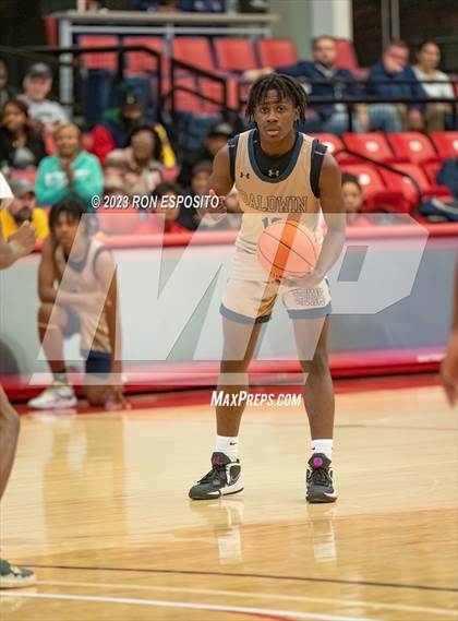 Thumbnail 1 in Baldwin vs Brentwood (NYSPHSAA Class AA Regional) photogallery.