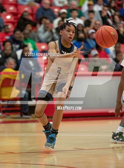 Thumbnail 1 in Baldwin vs Brentwood (NYSPHSAA Class AA Regional) photogallery.