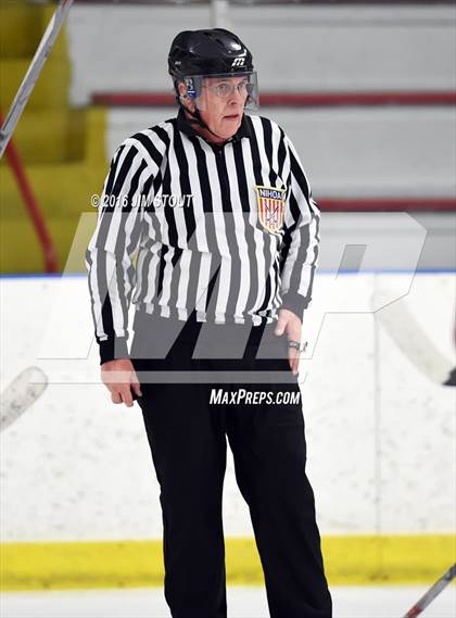 Thumbnail 3 in Iona Prep vs. Notre Dame-West Haven (Carrano Cup Quarterfinal) photogallery.