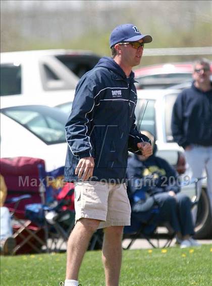 Thumbnail 2 in Depew vs Lewiston-Porter (12th Depew Tournament) photogallery.