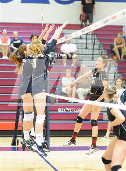 Thumbnail 3 in Trabuco Hills vs. San Clemente (OC Varsity Classic ) photogallery.