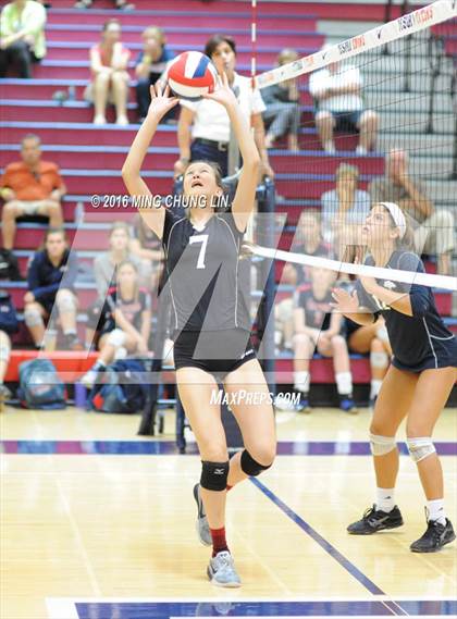 Thumbnail 3 in Trabuco Hills vs. San Clemente (OC Varsity Classic ) photogallery.
