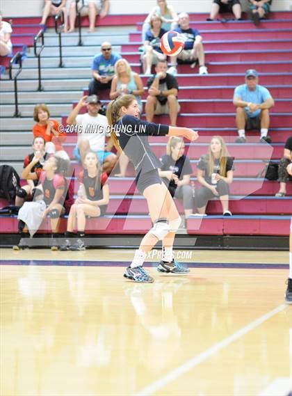 Thumbnail 1 in Trabuco Hills vs. San Clemente (OC Varsity Classic ) photogallery.