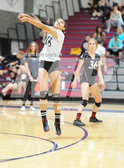 Thumbnail 1 in Trabuco Hills vs. San Clemente (OC Varsity Classic ) photogallery.