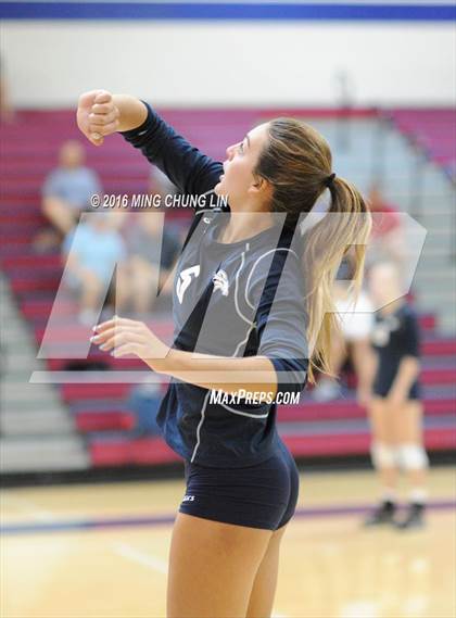 Thumbnail 3 in Trabuco Hills vs. San Clemente (OC Varsity Classic ) photogallery.