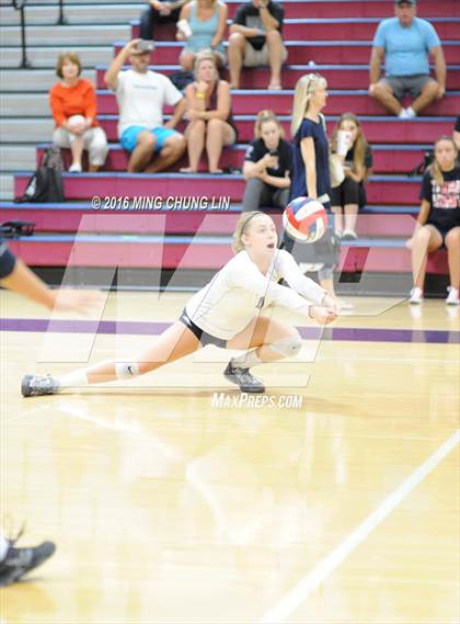 Thumbnail 2 in Trabuco Hills vs. San Clemente (OC Varsity Classic ) photogallery.