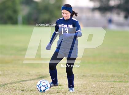 Thumbnail 2 in A.J. Ellender @ Ursuline Academy (Scrimmage) photogallery.