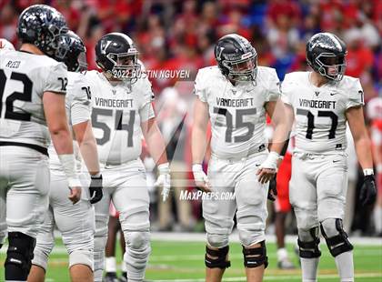 Thumbnail 2 in Katy vs. Vandegrift (UIL 6A D2 Semifinal) photogallery.