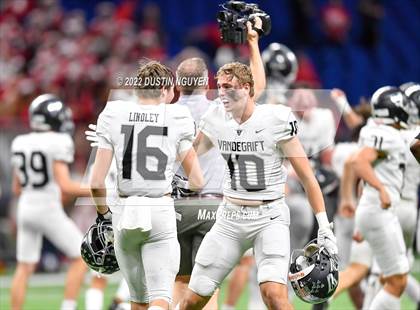 Thumbnail 3 in Katy vs. Vandegrift (UIL 6A D2 Semifinal) photogallery.