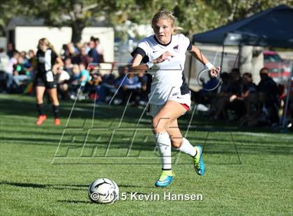 Thumbnail 2 in Weber vs. Syracuse (UHSAA 5A 1st Round Playoff) photogallery.