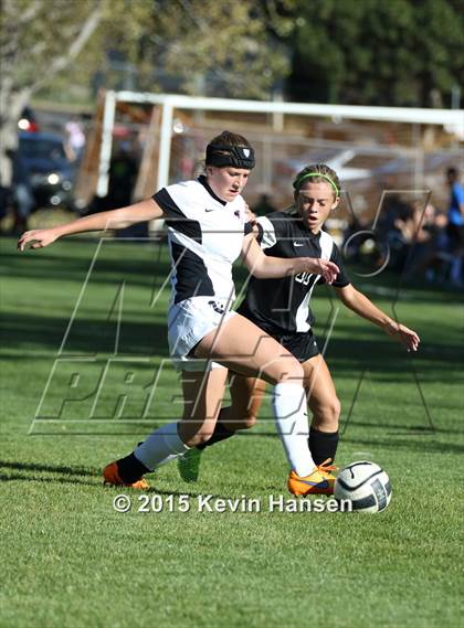 Thumbnail 2 in Weber vs. Syracuse (UHSAA 5A 1st Round Playoff) photogallery.