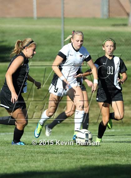 Thumbnail 2 in Weber vs. Syracuse (UHSAA 5A 1st Round Playoff) photogallery.