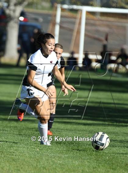 Thumbnail 2 in Weber vs. Syracuse (UHSAA 5A 1st Round Playoff) photogallery.