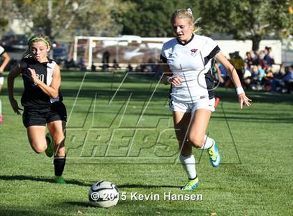 Thumbnail 2 in Weber vs. Syracuse (UHSAA 5A 1st Round Playoff) photogallery.