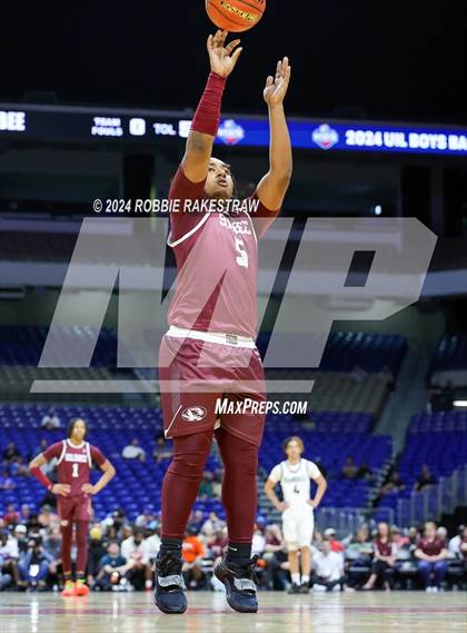 Thumbnail 2 in Randall vs. Silsbee (UIL 4A Basketball Semifinal) photogallery.