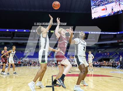 Thumbnail 3 in Randall vs. Silsbee (UIL 4A Basketball Semifinal) photogallery.