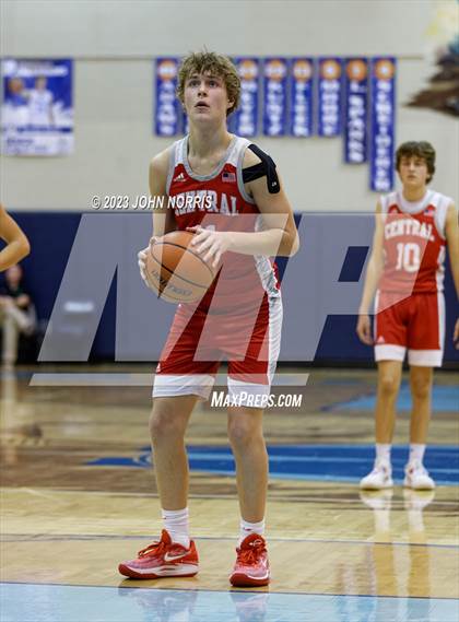 Thumbnail 2 in Adams Central @ Woodlan photogallery.