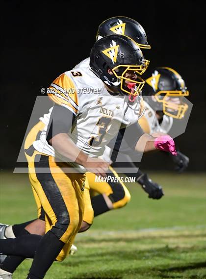 Thumbnail 3 in Delta vs. Woodland Christian (CIF SJS D7 Quarterfinal) photogallery.