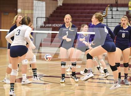 Thumbnail 3 in Yerington vs. White Pine (NIAA State 2A Final) photogallery.