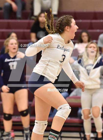 Thumbnail 1 in Yerington vs. White Pine (NIAA State 2A Final) photogallery.
