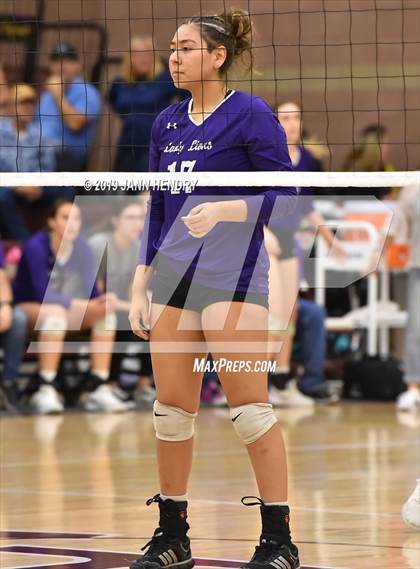 Thumbnail 1 in Yerington vs. White Pine (NIAA State 2A Final) photogallery.