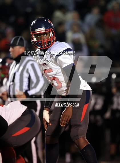Thumbnail 3 in Southern Nash vs. Havelock (NCHSAA Round 3 Playoff) photogallery.