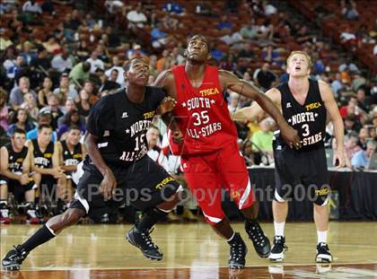 Thumbnail 2 in 2009 THCA All-Star Basketball Game photogallery.