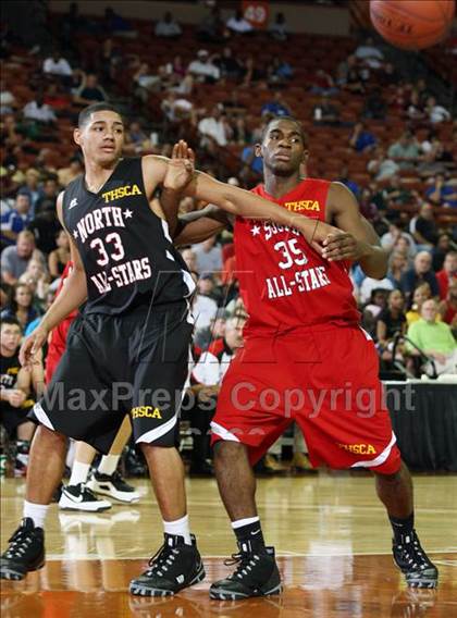 Thumbnail 1 in 2009 THCA All-Star Basketball Game photogallery.