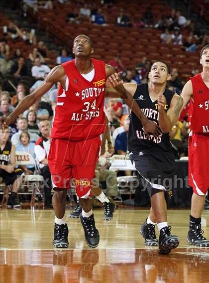 Thumbnail 1 in 2009 THCA All-Star Basketball Game photogallery.