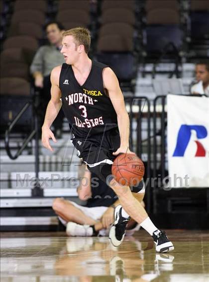 Thumbnail 3 in 2009 THCA All-Star Basketball Game photogallery.
