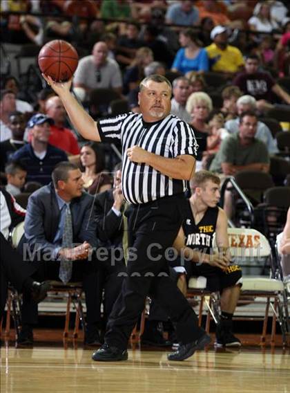 Thumbnail 3 in 2009 THCA All-Star Basketball Game photogallery.