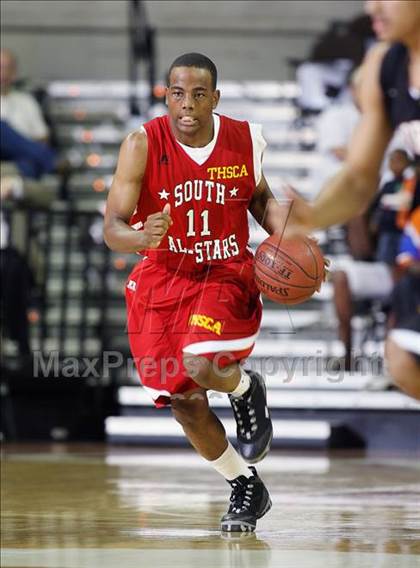 Thumbnail 2 in 2009 THCA All-Star Basketball Game photogallery.