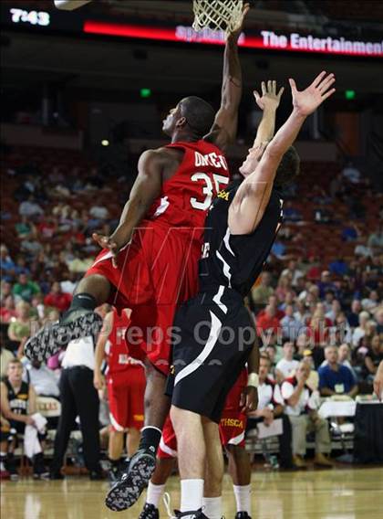Thumbnail 2 in 2009 THCA All-Star Basketball Game photogallery.