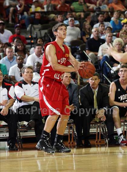 Thumbnail 3 in 2009 THCA All-Star Basketball Game photogallery.