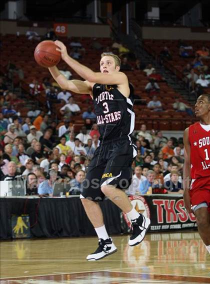 Thumbnail 3 in 2009 THCA All-Star Basketball Game photogallery.