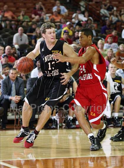 Thumbnail 3 in 2009 THCA All-Star Basketball Game photogallery.
