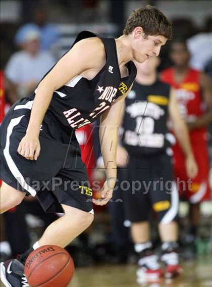 Thumbnail 2 in 2009 THCA All-Star Basketball Game photogallery.