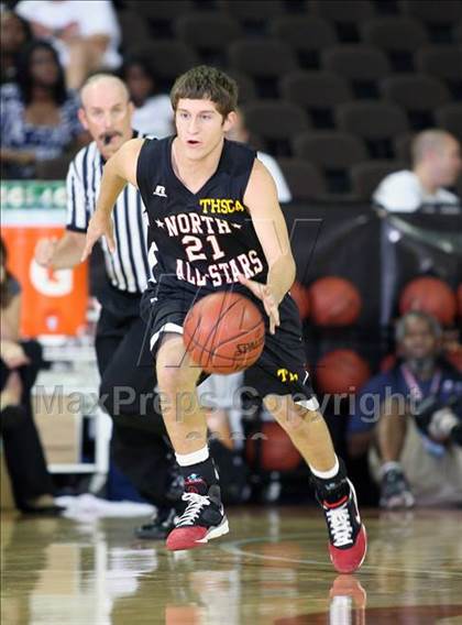 Thumbnail 2 in 2009 THCA All-Star Basketball Game photogallery.