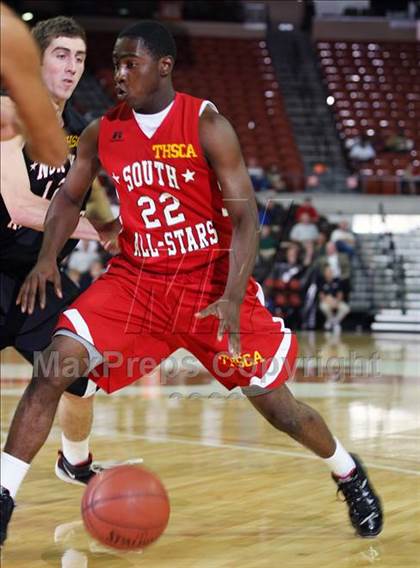 Thumbnail 2 in 2009 THCA All-Star Basketball Game photogallery.