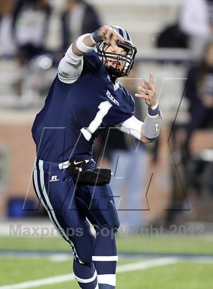 Thumbnail 2 in Paris vs. Kaufman (UIL 3A Division 1 Bi-District Playoff) photogallery.