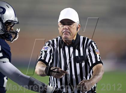 Thumbnail 3 in Paris vs. Kaufman (UIL 3A Division 1 Bi-District Playoff) photogallery.